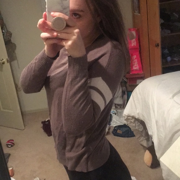 olive green sweater - Picture 2 of 3